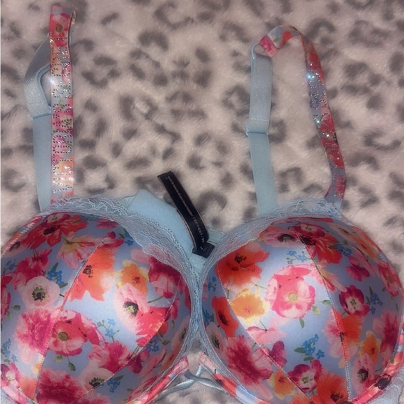 Victoria’s Secret bling bra - Picture 2 of 2